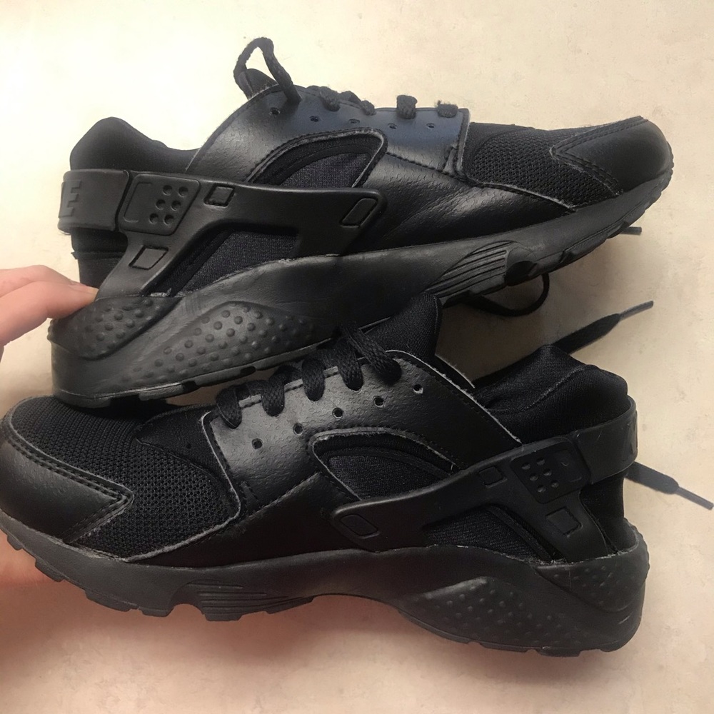 Nike Huarache Run "Triple Black"